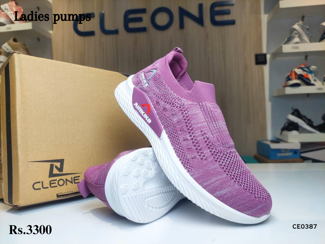 Ladies Pumps