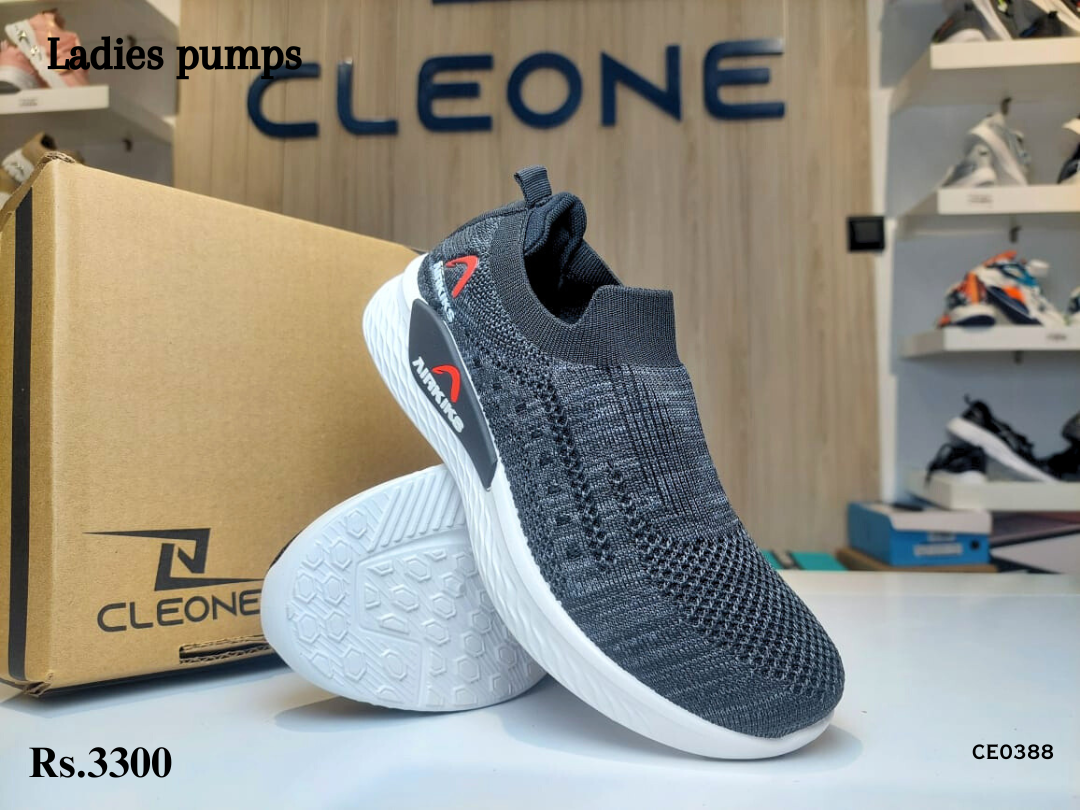 Ladies Pumps
