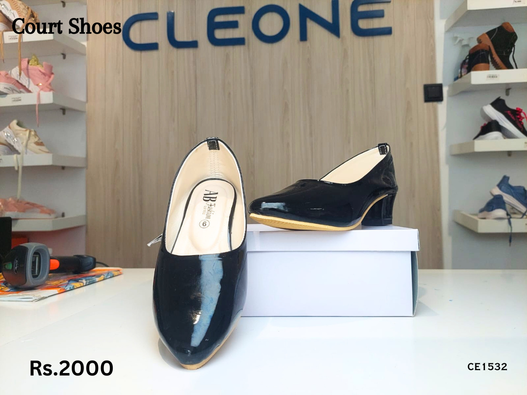 Ladies Court Shoes